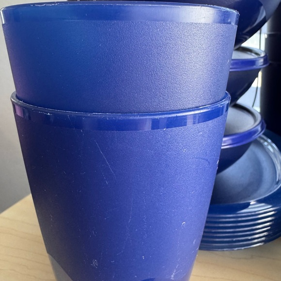 Tupperware Bowls Plates Cups Blue Set of 7 - Picture 7 of 15